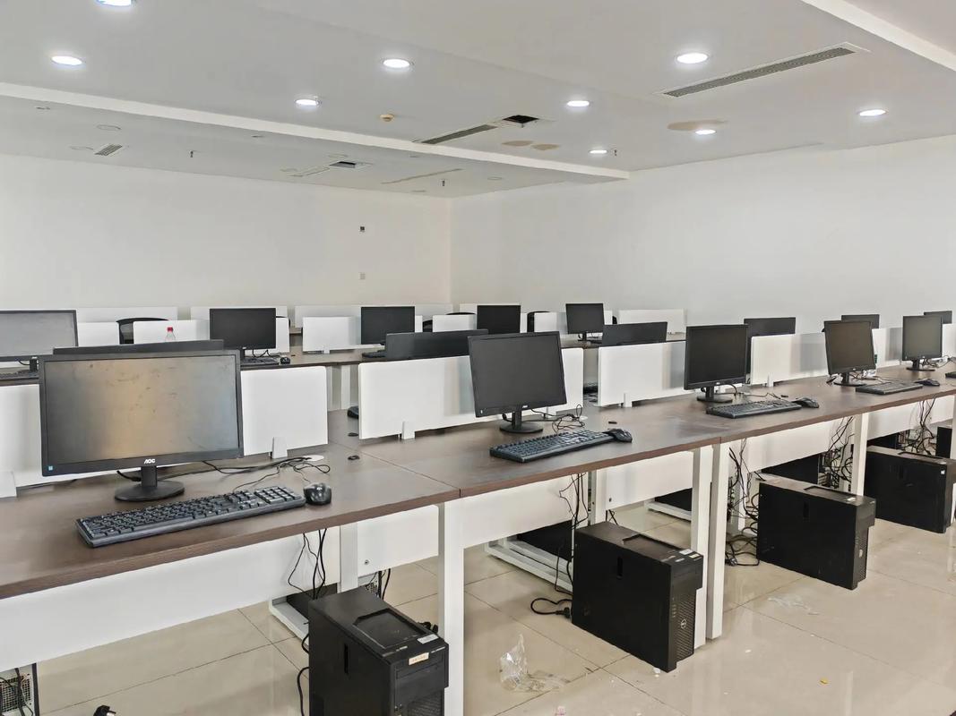 二手電腦租賃與銷售 臺(tái)式機(jī)全套辦公設(shè)備的明智之選